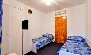 Гостиница Guest House Camelot Анапа Номер "Стандарт"-5